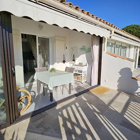 Maison Mitoyenne T3 Avec Piscine, Clim, Parking, Animaux Acceptes - Fr-1-768-21 Vakantiehuis