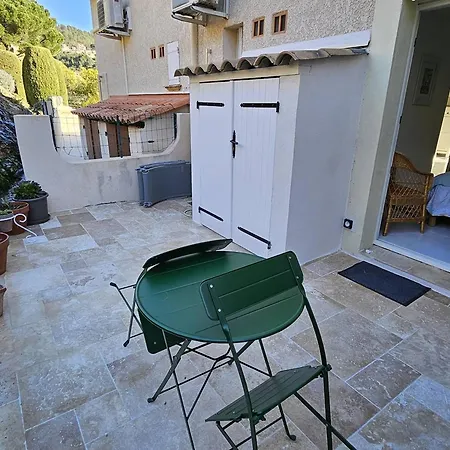 Maison Mitoyenne T3 Avec Piscine, Clim, Parking, Animaux Acceptes - Fr-1-768-21 *